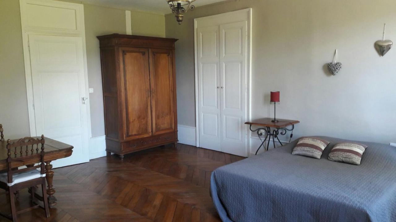 Chambres et table L' échappée Bouvesse-Quirieu Exterior foto