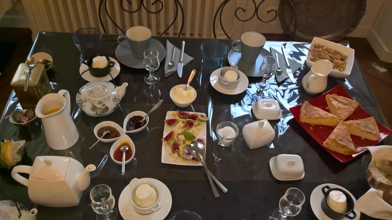 Chambres et table L' échappée Bouvesse-Quirieu Exterior foto