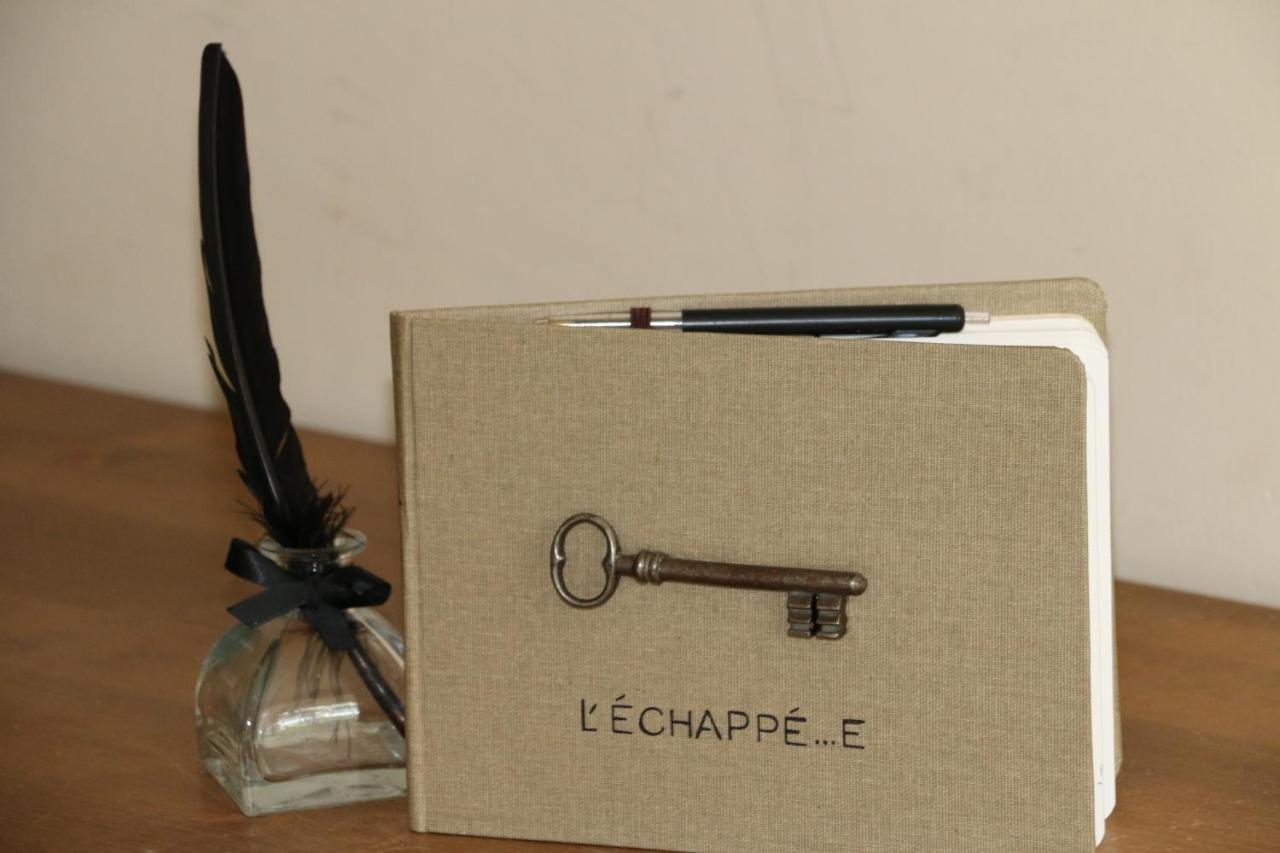 Chambres et table L' échappée Bouvesse-Quirieu Exterior foto