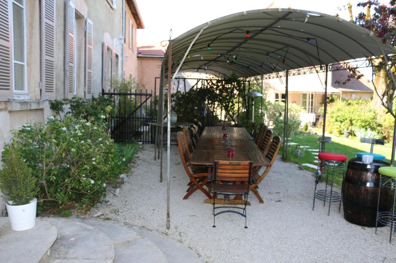 Chambres et table L' échappée Bouvesse-Quirieu Exterior foto
